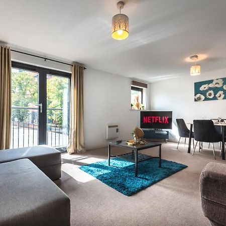 Best Price! Large Spacious 2 Bed Apartment - King Size Or Single Beds, Sofabeds, Smart Tvs, Free Parking 南安普敦 外观 照片