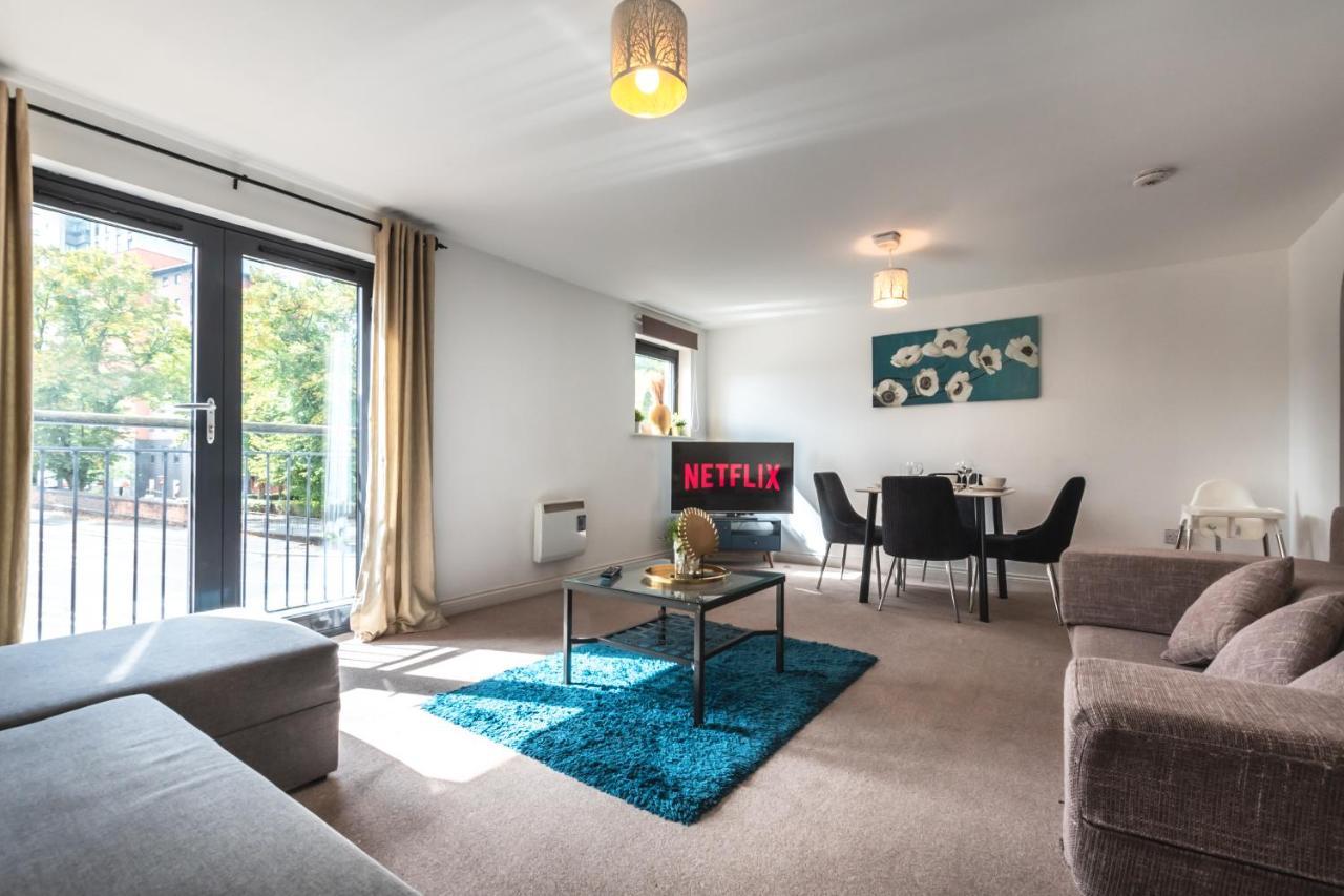 Best Price! Large Spacious 2 Bed Apartment - King Size Or Single Beds, Sofabeds, Smart Tvs, Free Parking 南安普敦 外观 照片