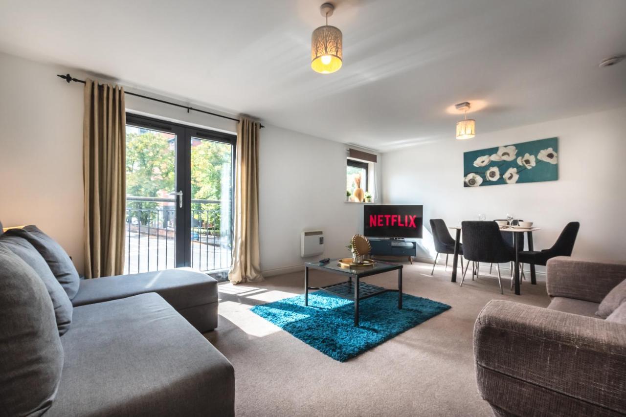 Best Price! Large Spacious 2 Bed Apartment - King Size Or Single Beds, Sofabeds, Smart Tvs, Free Parking 南安普敦 外观 照片