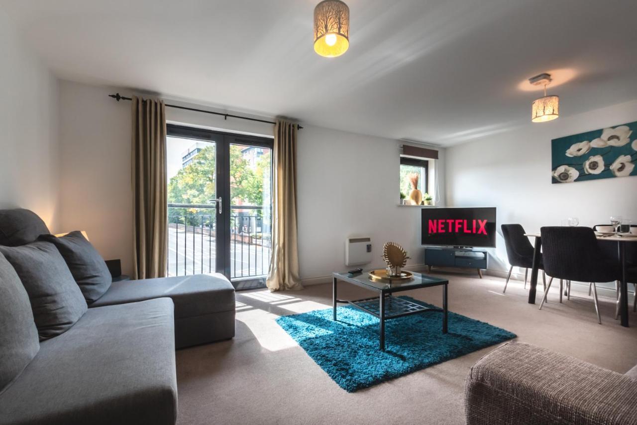 Best Price! Large Spacious 2 Bed Apartment - King Size Or Single Beds, Sofabeds, Smart Tvs, Free Parking 南安普敦 外观 照片